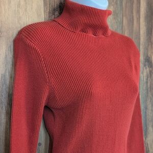 Reference Point Ribbed Orange/Coral Turtleneck Fitted Sweater M            M671